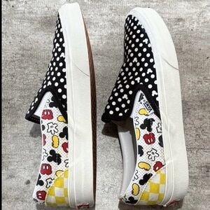 Rare Authentic Vans  Custom x Disney Mickey Mouse Slip-On Men 6 Women 7.5